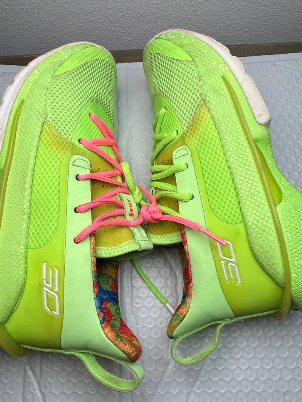 Under Armour Curry 7x Sour Patch Kids Lime Green Basketball Shoes Size 7Y Youth
